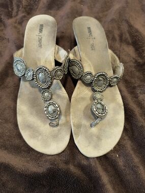 Minnetonka Taupe Beaded Thong Sandals with Metallic Accents